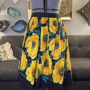 Vintage box pleat skirt novelty yellow poppies s